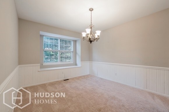 Foto del edificio - 113 Emerald Ridge Dr