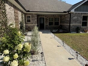 Building Photo - 162 County Rd 2221