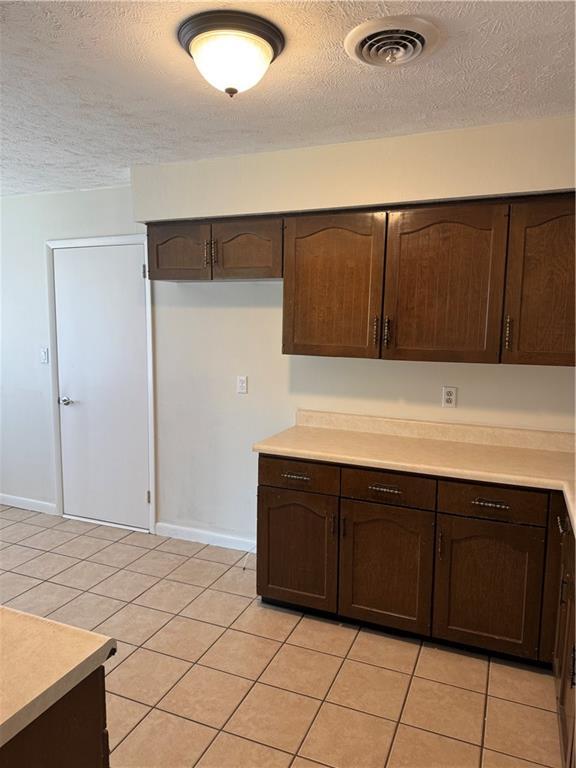 Building Photo - 328 Rodric Dr