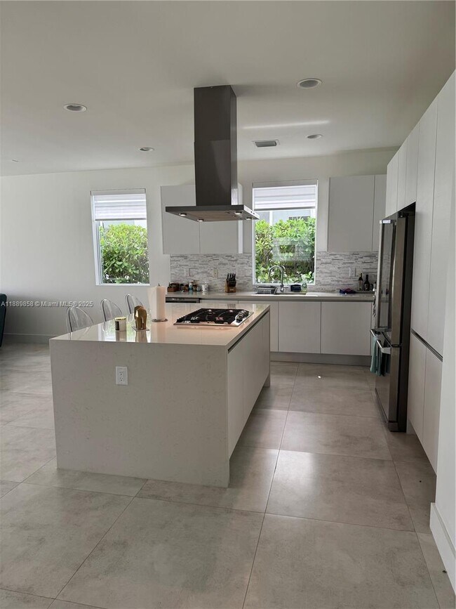 Foto del edificio - 7547 NW 98th Ave