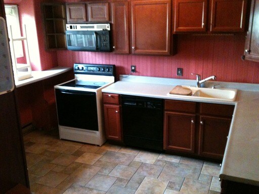 Building Photo - 2505 NE Halsey St