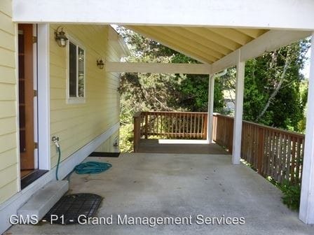 Building Photo - 2 br, 2 bath Apartment - 2728 Sherman Avenue