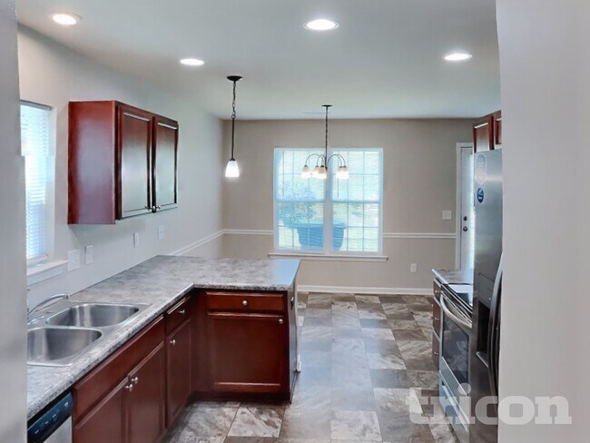 Building Photo - 4676 Midstream Crossing Dr