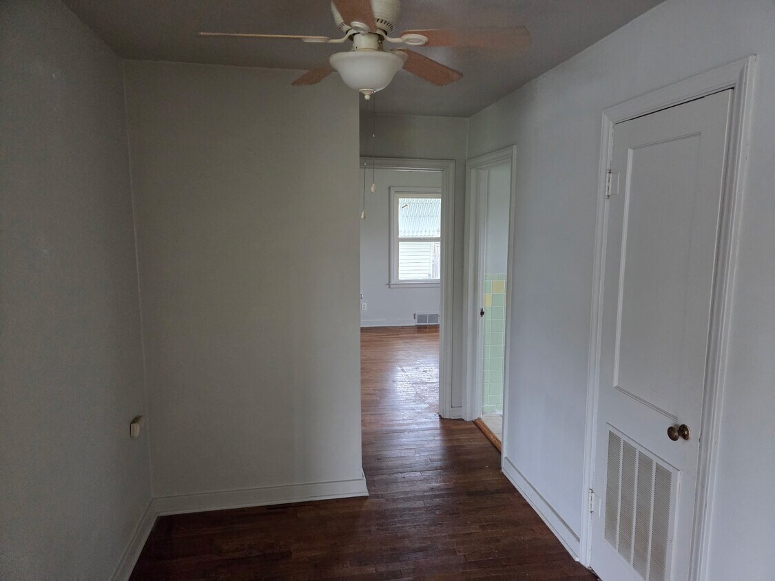 Foto del edificio - 103 Grant Dr