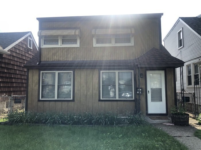 Nicely updated 4 Bedroom 2 bath home! - Nicely updated  4 Bedroom 2  bath home!