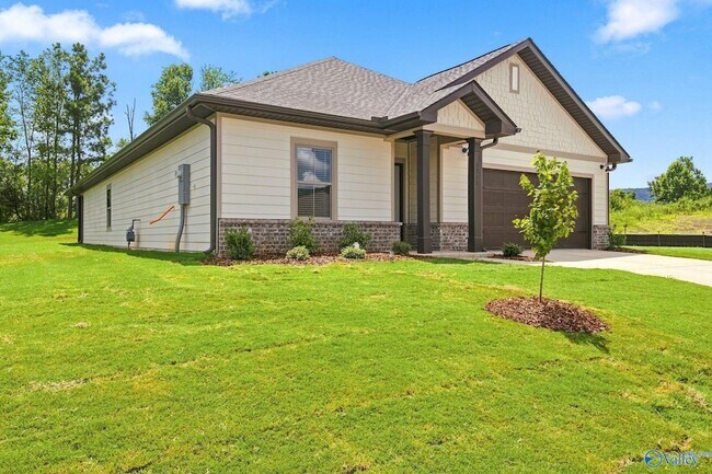 Foto del edificio - 7211 Holly Creek Dr SE