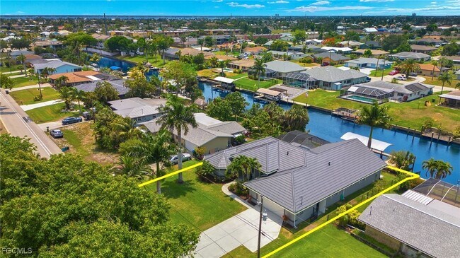 Foto del edificio - 1418 Shelby Pkwy