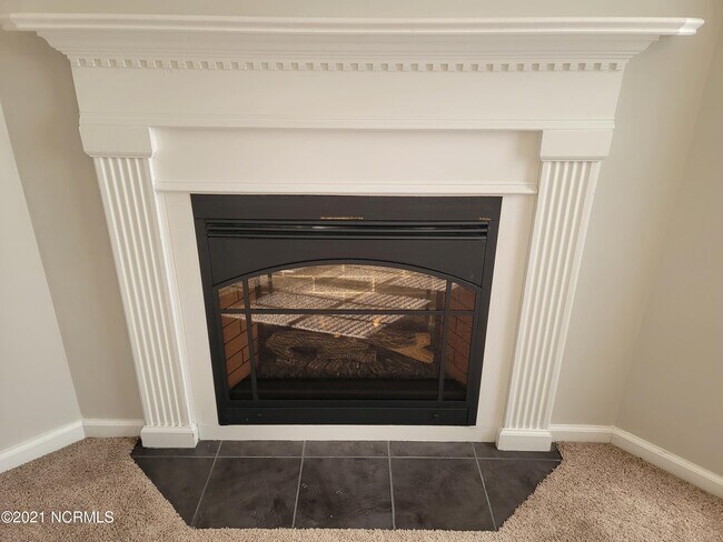 Foto del edificio - 1201 Cross Creek Cir