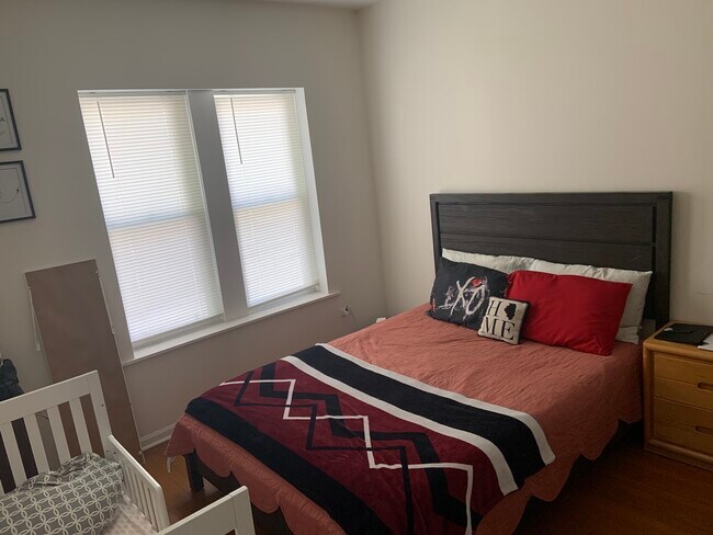 Bedroom 1 - 4857 N Lawndale Ave