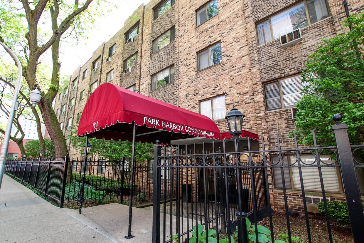 Primary Photo - 611 W Patterson Ave