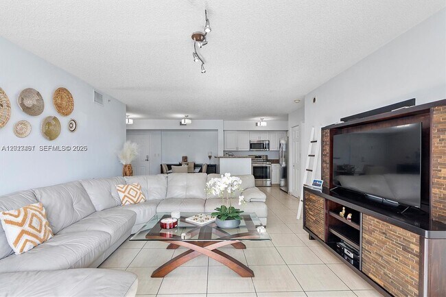 Foto del edificio - 1155 Brickell Bay Dr