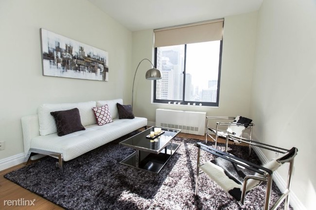 Foto del edificio - 40 W 48th St