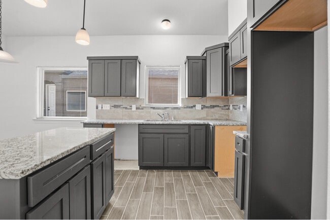 Foto del edificio - 14329 Bill Lazor Pkwy