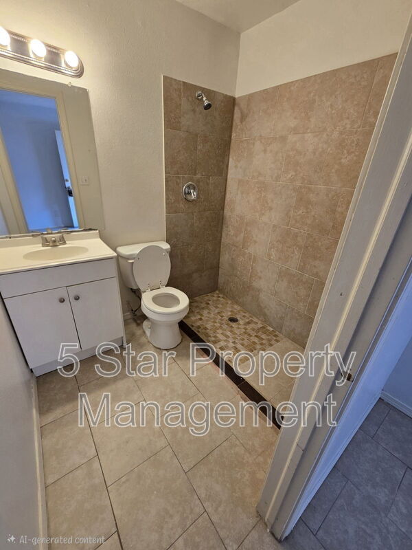 Foto del edificio - 1654 Exeter Dr