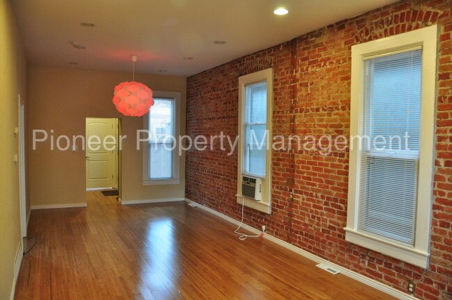 Foto del edificio - 3042 California St