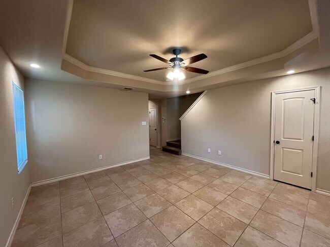 Foto del edificio - 7014 Lakeview Dr.