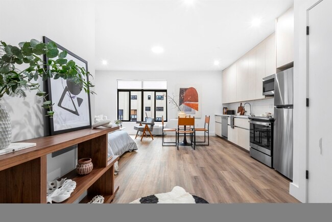 Building Photo - 99 Storms Ave