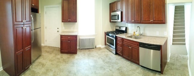 Photo - 3757 Cresson St House