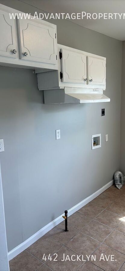 Building Photo - 442 Jacklyn Ave