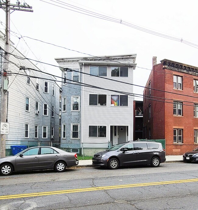 Building Photo - 348 Faneuil St