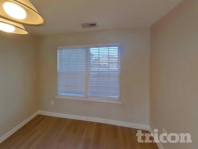 Foto del edificio - 1020 Niagra Way