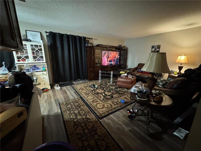 Foto del edificio - 1220 3rd Ave W