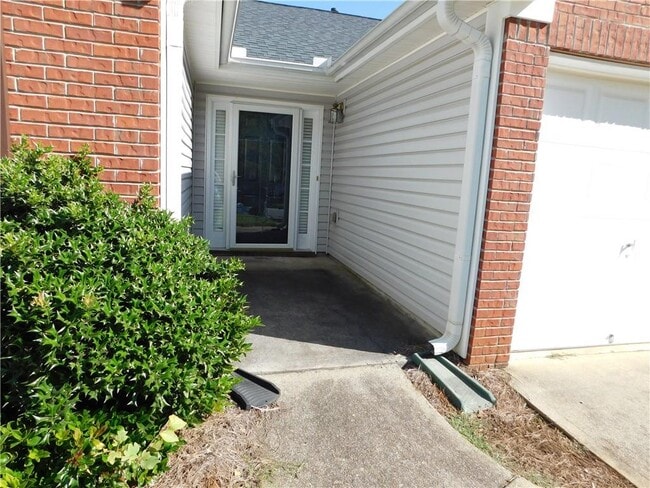 Foto del edificio - 3266 Liberty Commons Dr NW