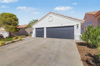 Building Photo - 679 Scenic Tierra Ln