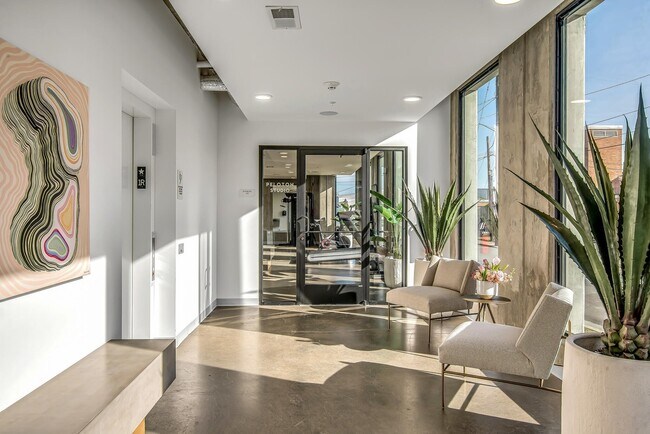 Foto del edificio - 806 Olympic St