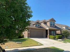 Building Photo - 1925 Homestead Way