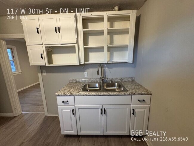 Building Photo - 117 W 30th St