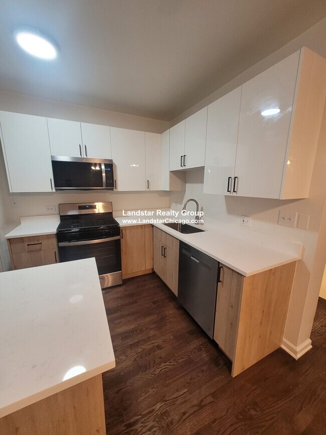 Foto del edificio - 6708 N Hermitage Ave