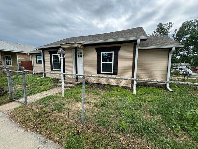 Foto del edificio - Cute 2 bedroom 2 bathroom home!