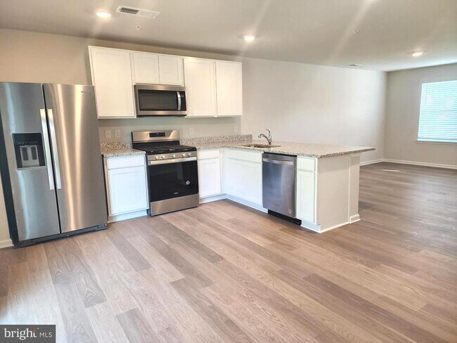 Building Photo - 1665 Terrapin Cir
