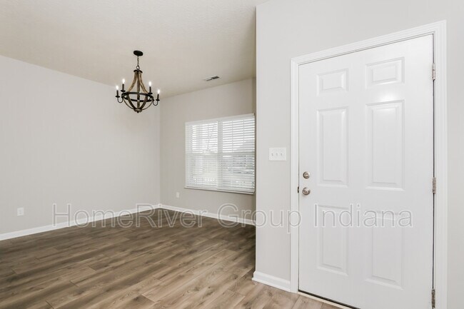 Foto del edificio - 771 Bobtail Dr