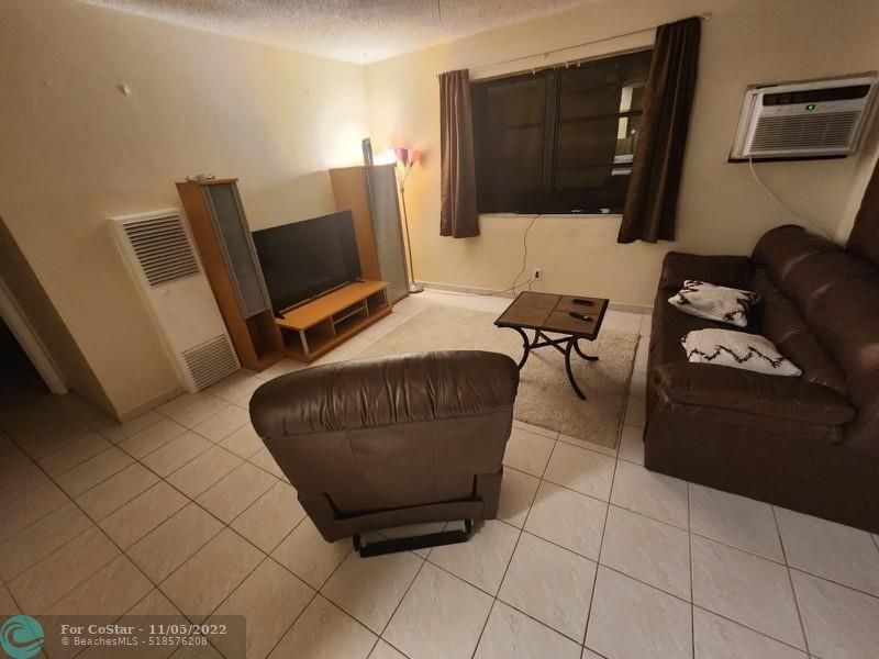 4235 Sea Grape Dr, LauderdalebytheSea, FL 33308 Room for Rent in LauderdalebytheSea, FL