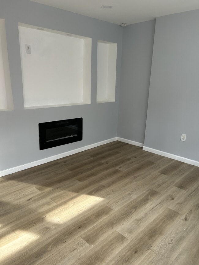 Photo - 1121 Columbia Ave Townhome