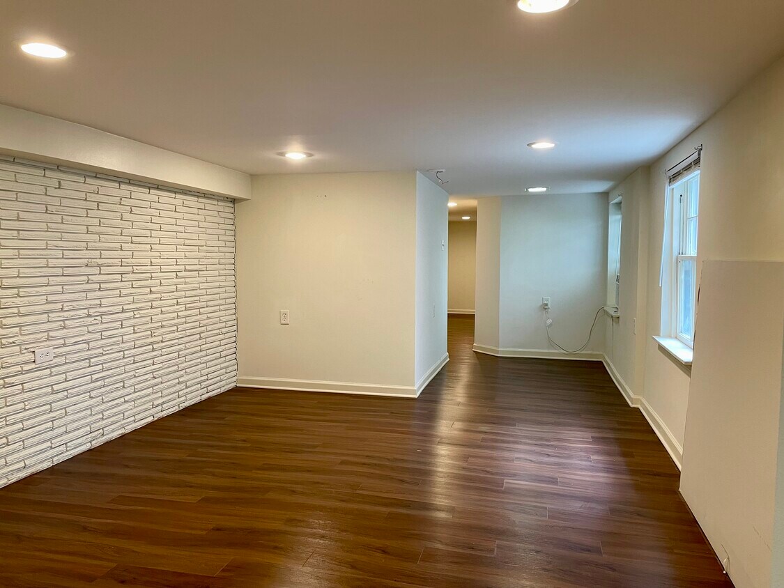 Sala de estar - 912 Wilson Dr