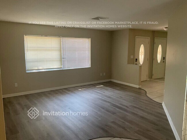 Foto del edificio - 9057 Lynwood Dr