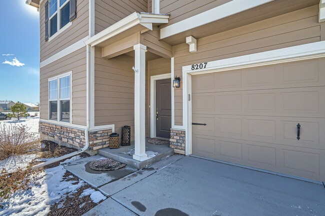 Building Photo - 8207 Basaltic Dr