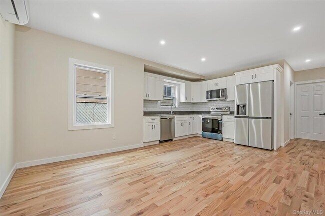 Foto del edificio - 22011 139th Ave Unit 2