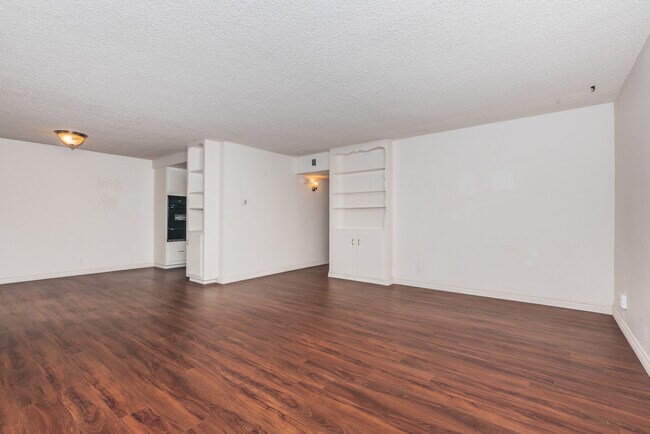 Building Photo - 4140 Mississippi St