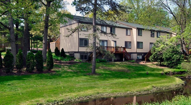 Building Photo - Foote Hills Apartments - Grand Rapids, MI