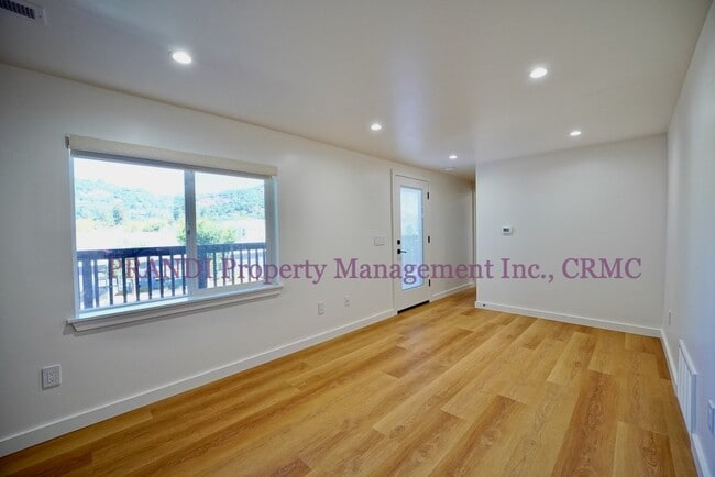 Building Photo - Completely New 1Br, Sleek and Modern with ...