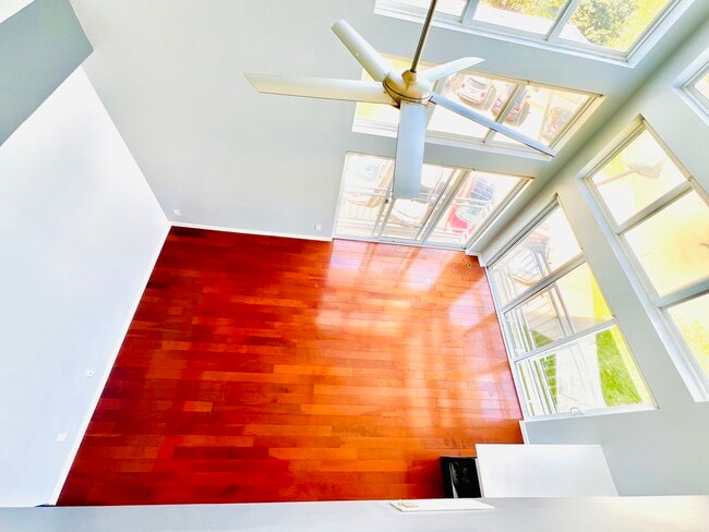 Building Photo - 3965 Picasso Ct