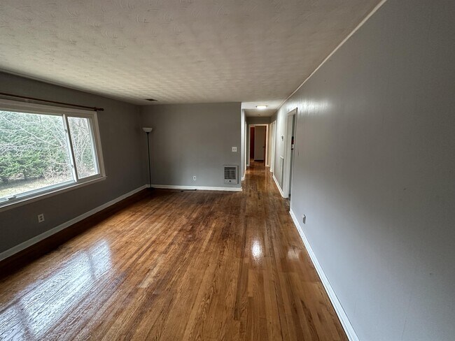 Building Photo - 1312 Ledford St