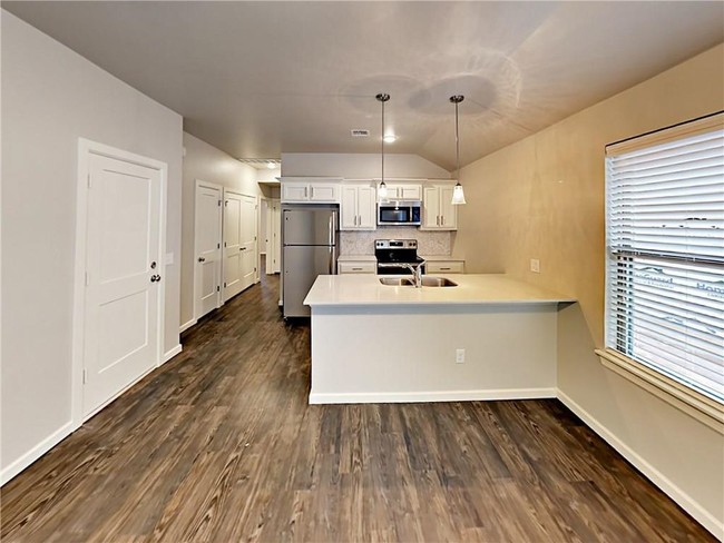 Foto del edificio - 431 Summit Ridge Dr Oklahoma City OK 73114