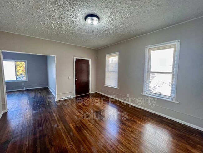 Building Photo - 422 Seward St