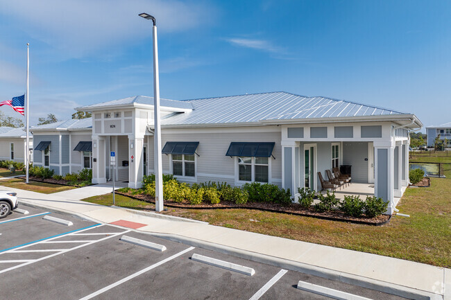 9575 Seminole Blvd. Seminole, Florida - Valor Preserve at Lake Seminole