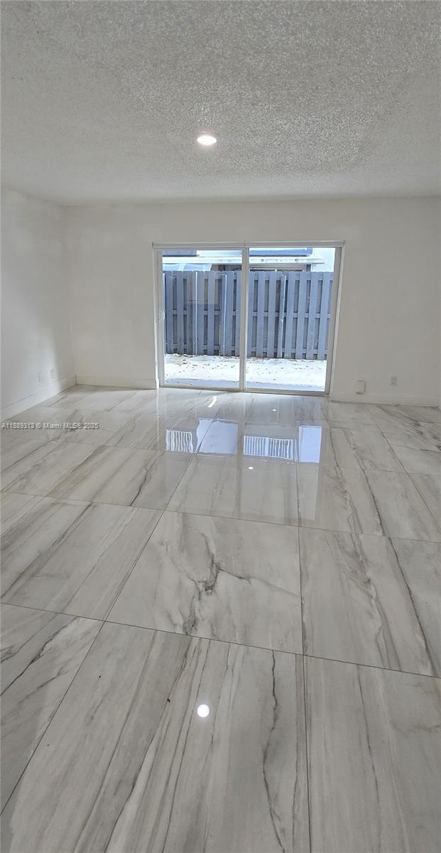 Foto del edificio - 11140 SW 196th St